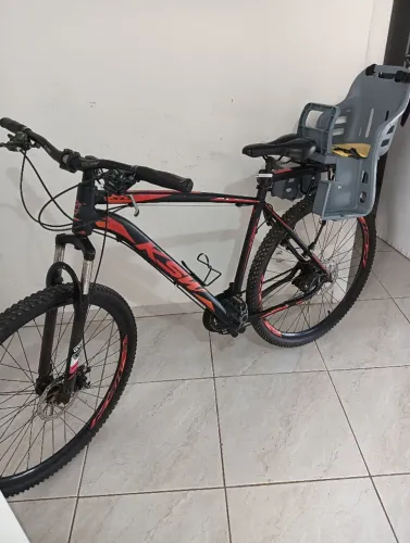Estou vendendo uma bicicleta em ótimo estado.