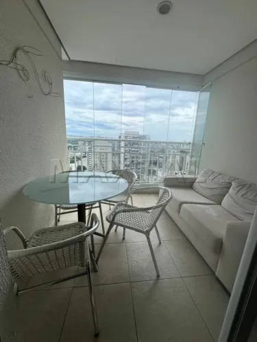 Apartamento na Barra Funda com 2 quartos, 1 suíte, sala, cozinha, 2 banheiros e vaga cober