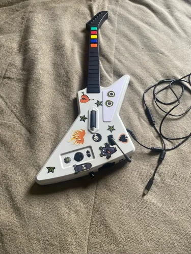 Guitarra Guitar Hero Xplorer com Fio - Xbox 360 e PC (Clone Hero)