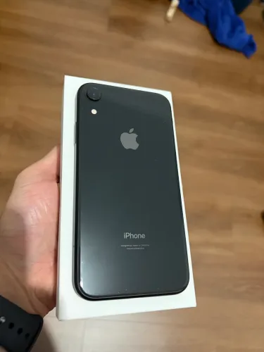 iPhone XR - 128 GB - Preto