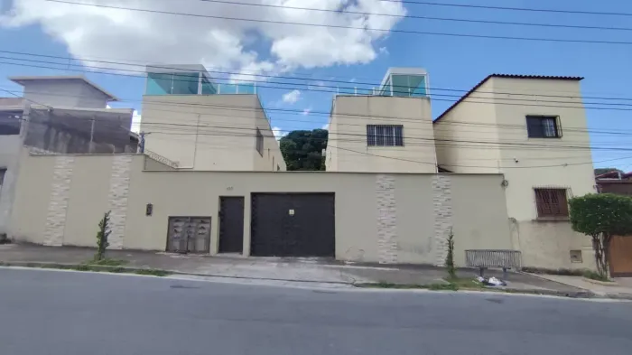 B São Geraldo - Casa 3 pavt 2qts área priv terraço vaga