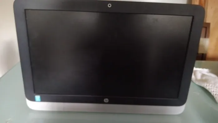 Computador HP ALL in one 223100br 