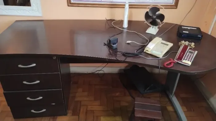 Mesa executiva para escritório