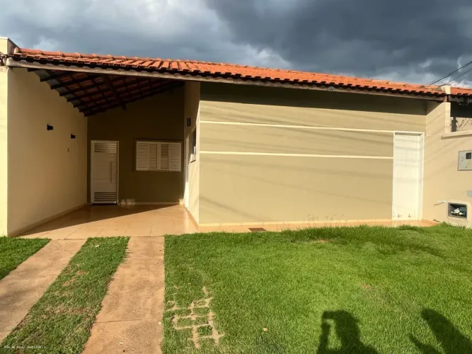 Casa em Condomínio para Locação em Campo Grande, Vila Carlota, 3 dormitórios, 1 suíte, 2 b