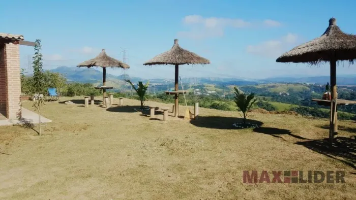 Chácara à Venda em Santana de Parnaíba