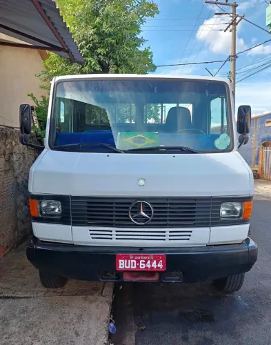 1991 MERCEDES-BENZ 709