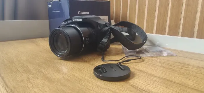 Câmera Canon profissional em perfeito estado