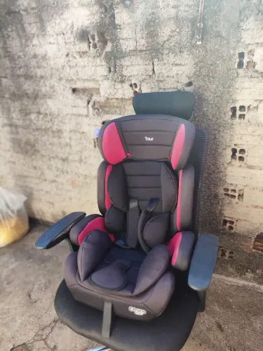 Cadeirinha para crianças até 04 anos