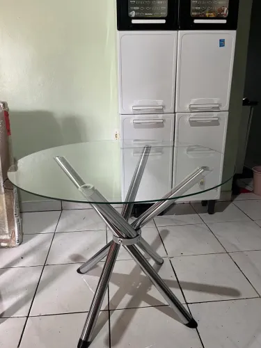 Mesa a venda 