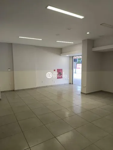 Prado - Loja para aluguel na Anuar Donato