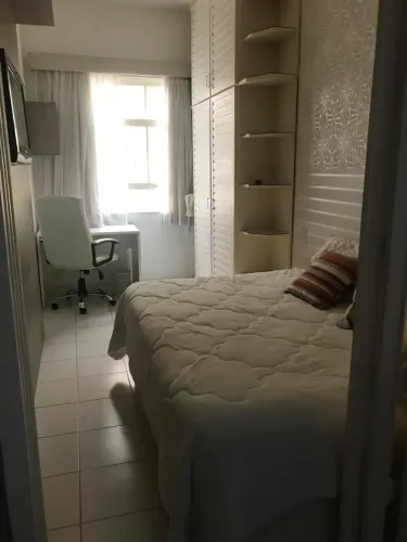 Apartamento para aluguel tem 32 metros quadrados com 1 quarto