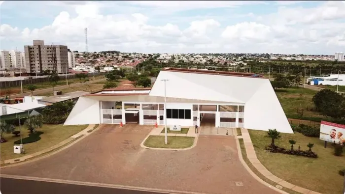 Terreno no Condomínio Arts com 440 metros quadrados.