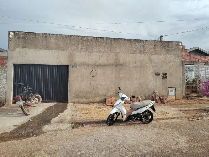 Vendo duas casa no mesmo terreno