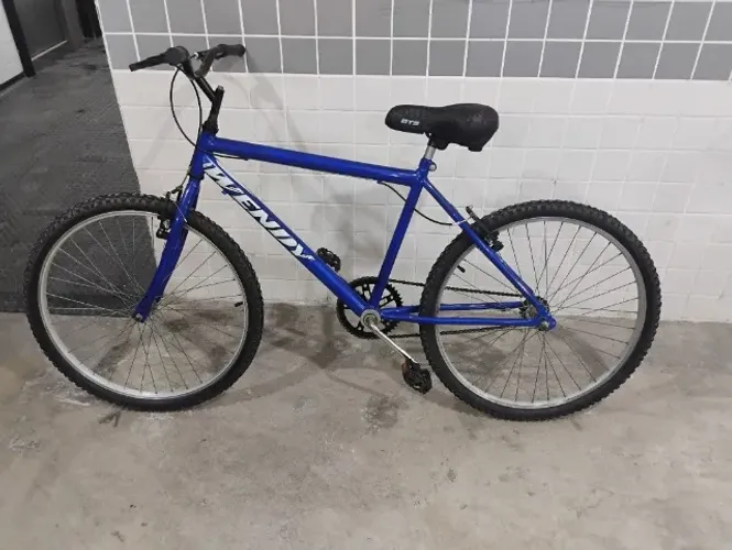 Bicicleta aro 26 praticamente Nova