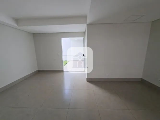 Casa para locação no bairro Martins