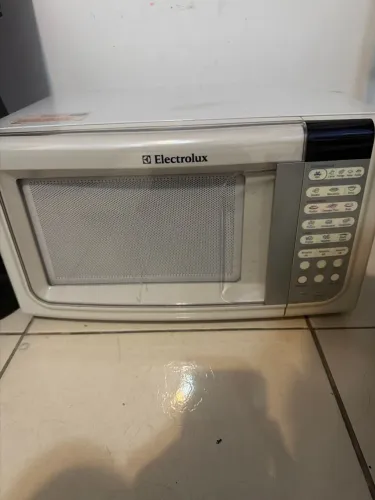 Microondas Electrolux em perfeito estado !