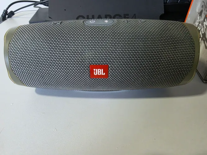 JBL Charge 4 - Cinza