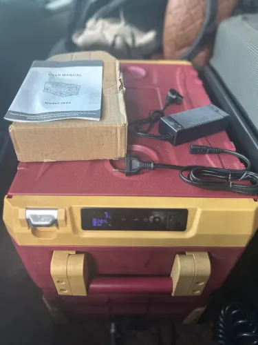 Rádio Px e geladeira 40 lts