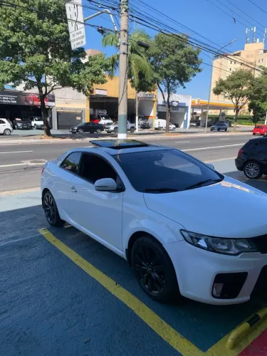 Kia Motors Cerato Koup 2.0 16V Aut. 2011
