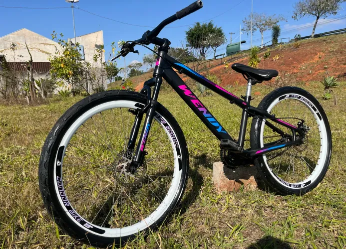 BICICLETA ARO 26 ( vendo ou troco por vídeo game)