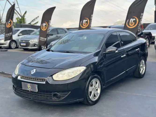 Renault Fluence Sed. Dynamique 2.0 16V Flex Aut. 2013