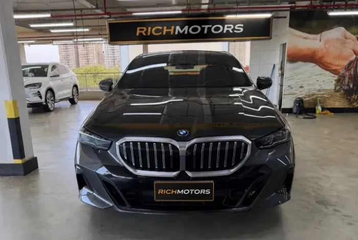 BMW 530E M Sport 2.0 Turbo Híbrido Aut. 2025