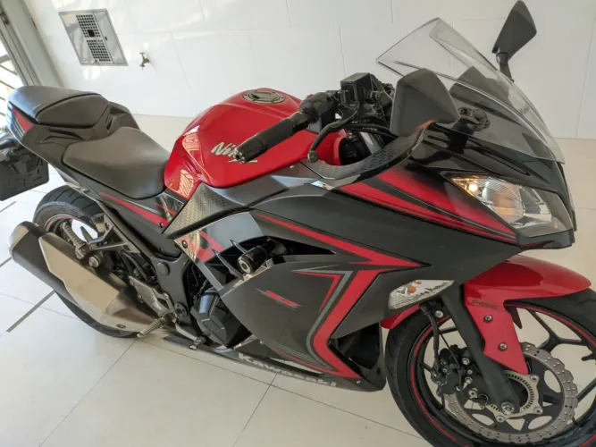 Ninja 300 ABS Série Especial
