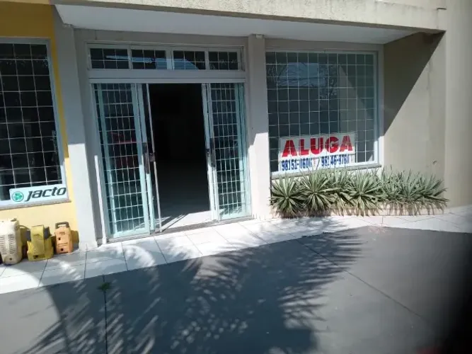 Salão comercial - excelente local de esquina na Av. das Bandeiras c/ Salgado Filho