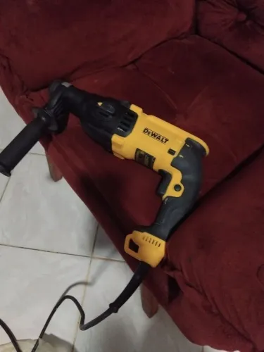 Martelet DEwalt 110