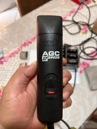 Kit Profissional Banho e Tosa: Máquina Andis AGC 2 Speed + Pentes wahl