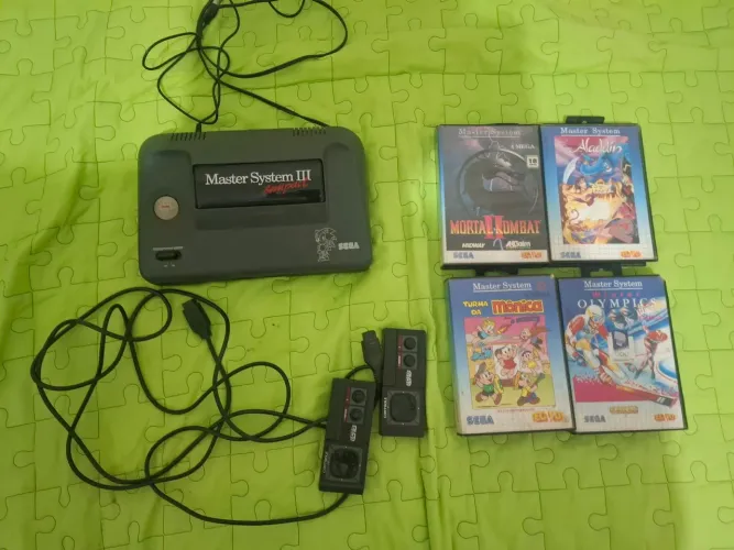 MASTER SYSTEM 3 COMPACT + BRINDE (SUP GAME)