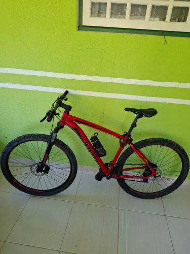 Vende-se bicicleta OGGI quase zera DEPENDENDO O LOCAL EMTREGO