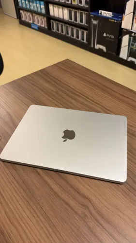 MacBook Air M4 256/16gb Semi novo
