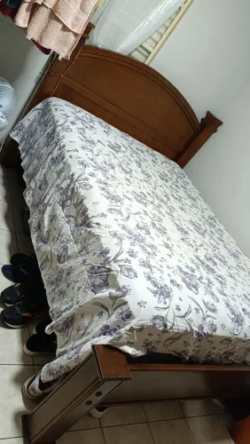 Cama de Casal Madeira Maciça 