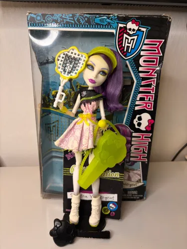 Boneca Monster High - Spectra Vondergeist Edição Ghoul Sports Completa c/ Caixa