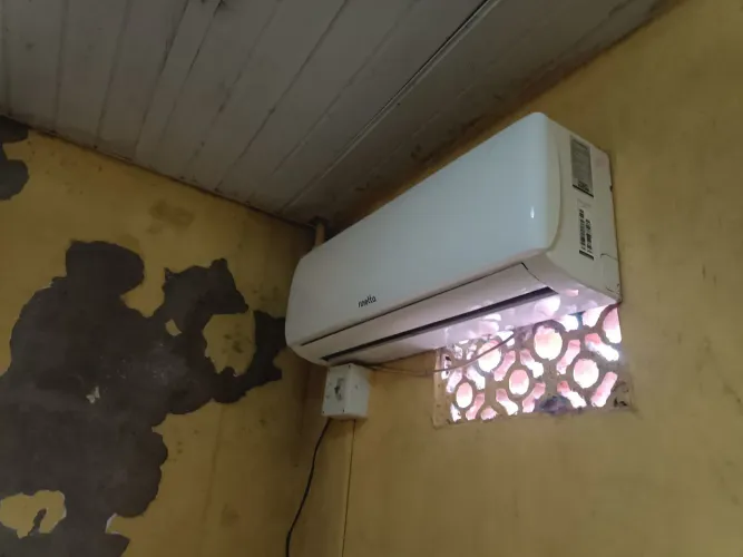 Ar condicionado rinetto 12 mil BTUs usado bom estado