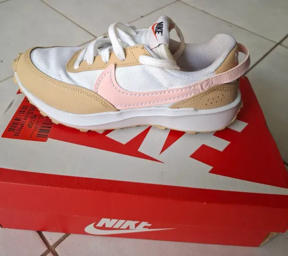 Tênis Nike Waffle Debut NCPS Feminino 