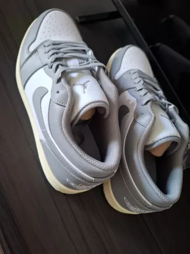 Tênis Nike Air Jordan Low Grey