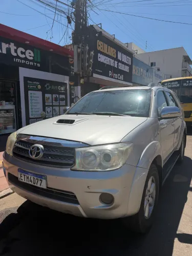 Toyota Hilux SW4 SRV D4-d 4X4 3.0 TDI Dies. AUT 2011