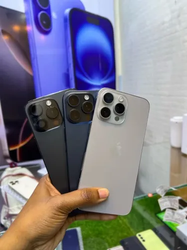 iPhone 15 Pro Max - Lacrado