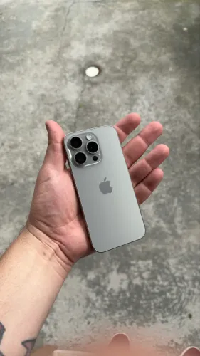 IPHONE 15 pro 256GB, novo!
