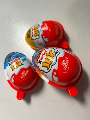 Cascas Kinder ovo joy