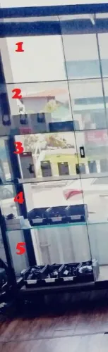 Vitrine de Fachada de Loja