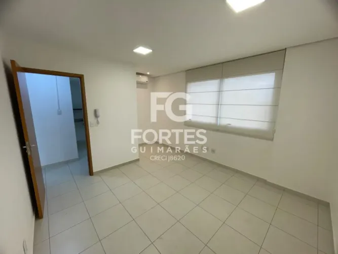 Sala Comercial de 43m² no Bairro Vila Ana Maria | Zona Sul / Ribeirão Preto SP!