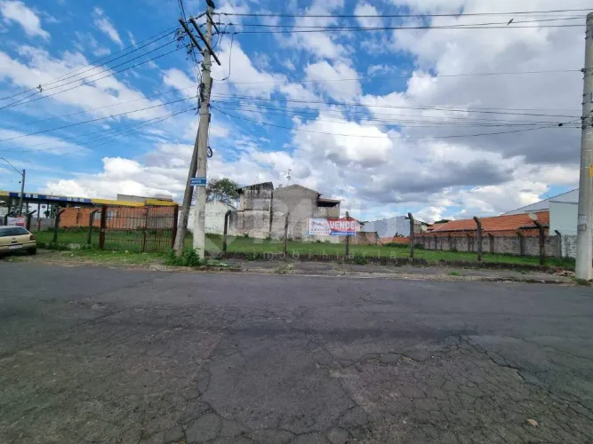 Terreno Comercial e Residencial à venda no Bairro São Jorge - Piracicaba - SP