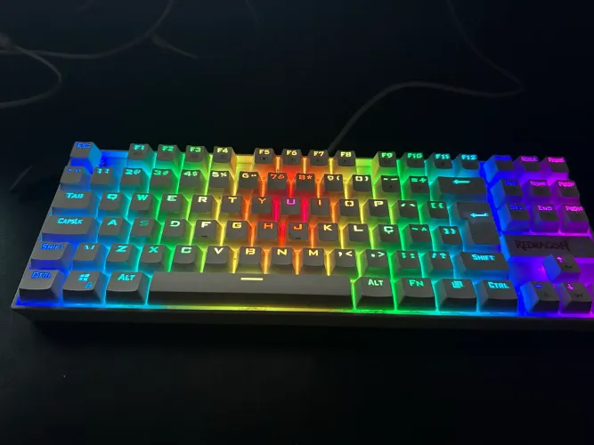Teclado Redragon gamer mecânico