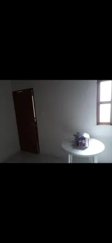 Aluguel quarto . ( só para mulher)