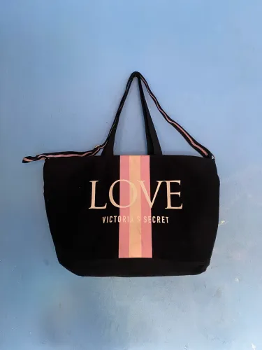 Bolsa Victoria?s Secret LOVE Original - Grande e Espaçosa