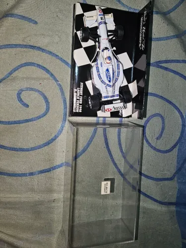 Minichamps 1/43 Stewart 1998 Launch Car Rubens Barrichello