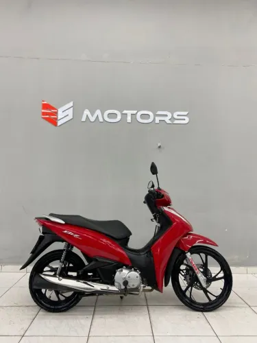 Incrível!!! Biz 125 2024 - apenas 5.475km - financiamento até 48x e cartão até 24x